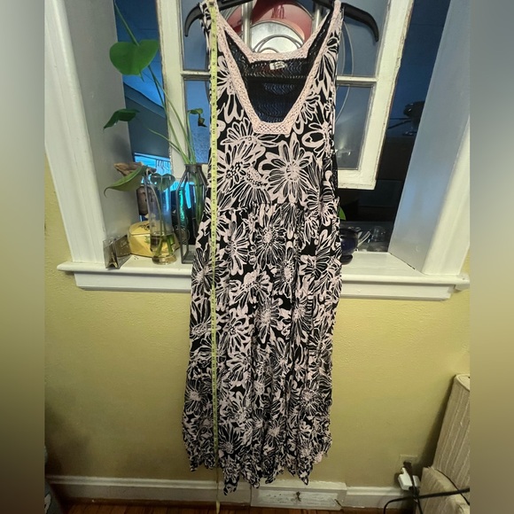 NEW Free People Intimately Tiers To You Maxi Dress Pink/Black Oversized Women M - Picture 7 of 10